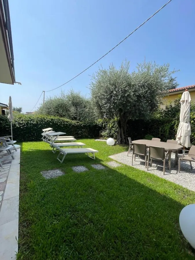Appartamenti Hera Lazise 0*,